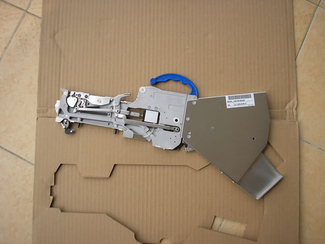 KW1-M1300-000 Part nr.: 9498 396 00340 CL82MM 0402w_(d)