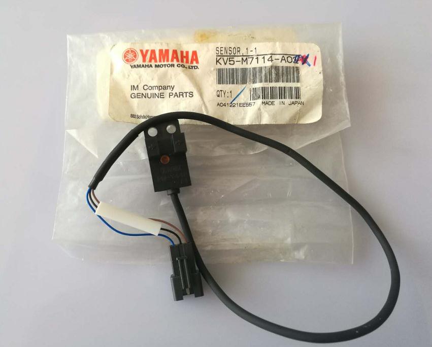 KV5-M7114-A0X SENSOR 1-1 YAMAHAБ